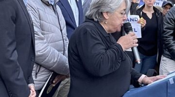 Rabbi Paula speaking at Bennett Park vigil.